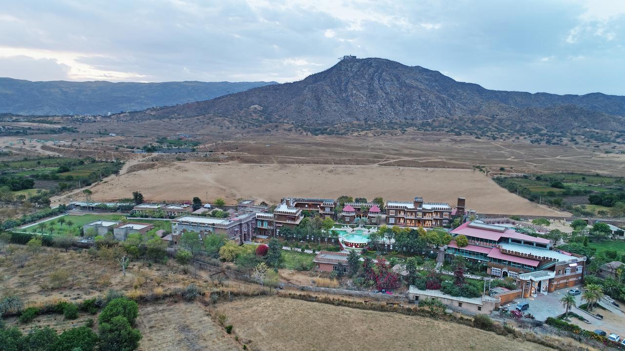 Regenta Resort Pushkar Fort Exterior foto